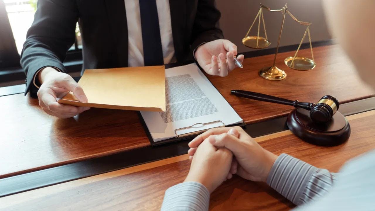 Is it Worth Hiring a Personal Injury Attorney?